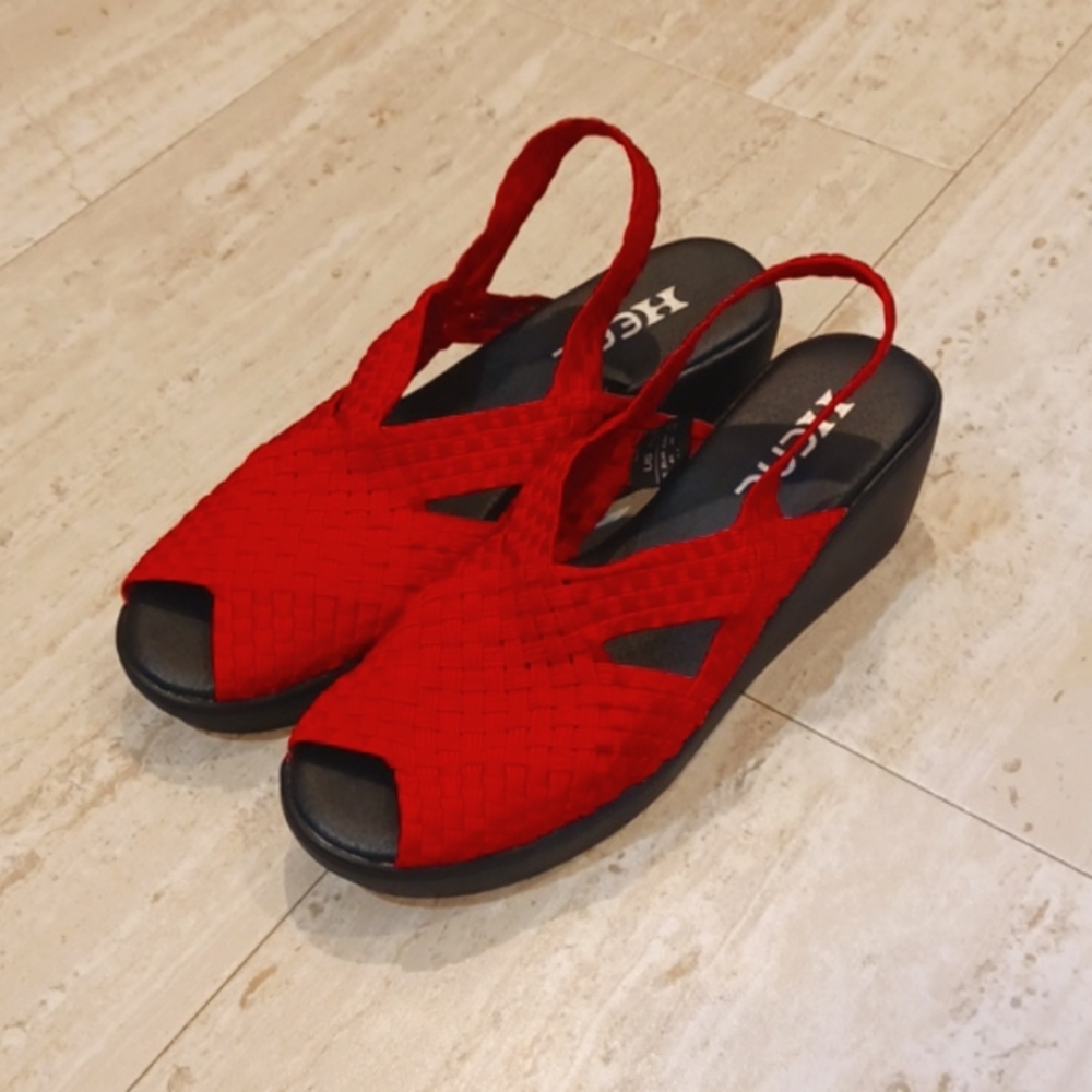 Heal USA Peeptoe Wedge Sandals